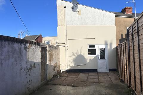 2 bedroom end of terrace house for sale, New Street, Cheltenham GL50