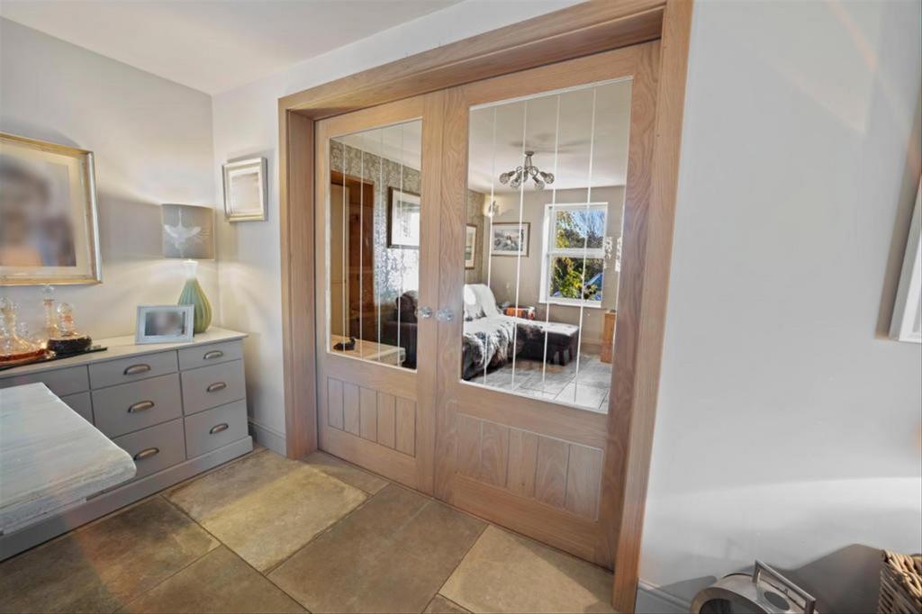 Sliding doors