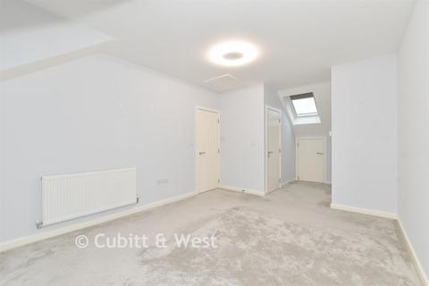 3 bedroom townhouse for sale, Quiet Waters Close, Angmering, West Sussex