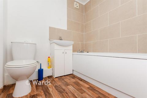 3 bedroom terraced house for sale, Magpie Hall Road, Chatham, Kent