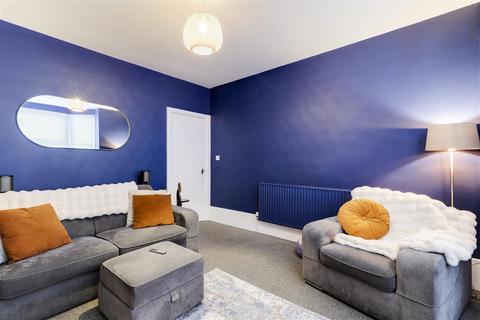 3 bedroom terraced house for sale, Co-Operative Avenue, Nottingham NG15