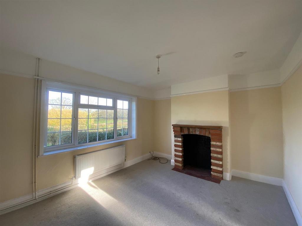 Living Room.jpg