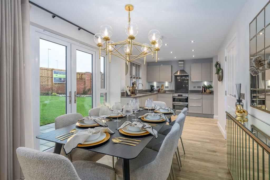 Kitchen/dining room in 4 bedroom Balloch house...