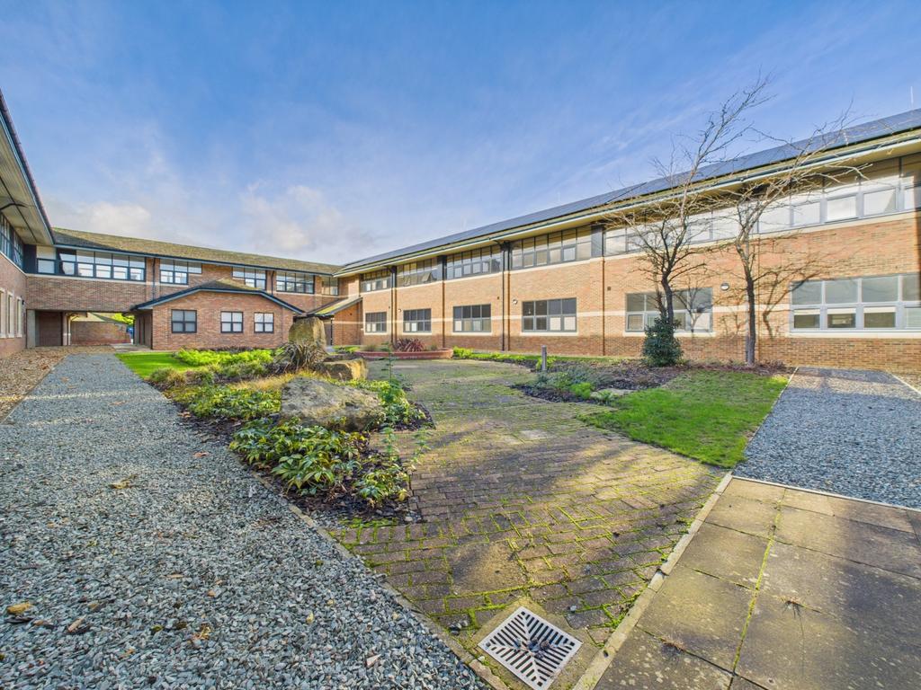 Cam01909 g0 pr0422 still002