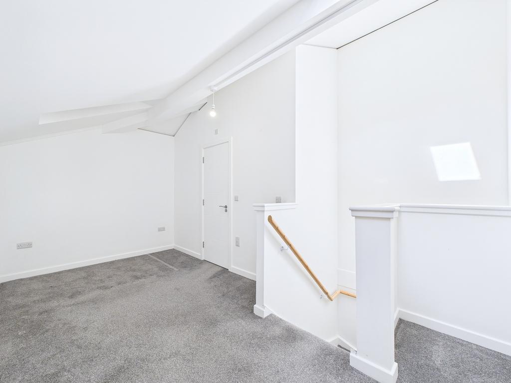 Cam01909 g0 pr0424 still006