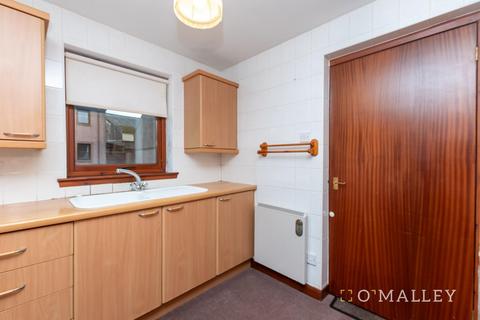 2 bedroom flat for sale, Curran Court, Tillicoultry