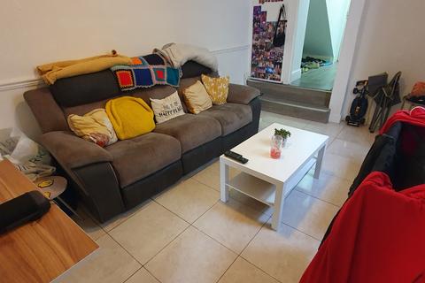 undefined, Flat 1, 20 Tewkesbury Street