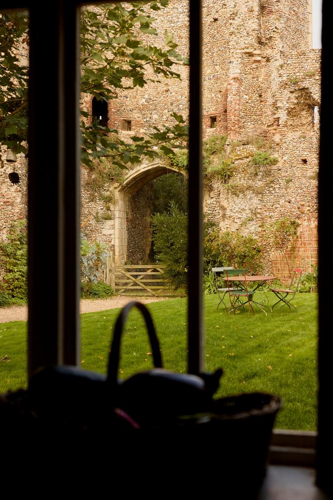 314547   inigo mettingham castle 75.jpg