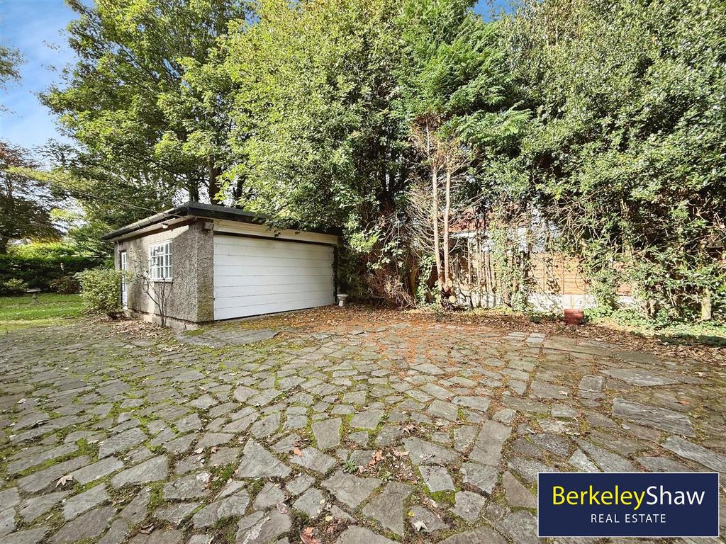 Double Garage