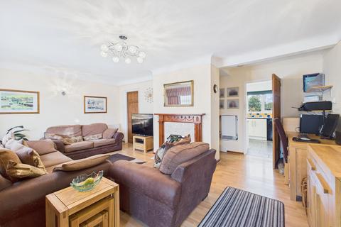 undefined, Queens Road, Vicars Cross, CH3