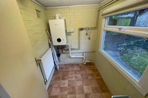 3 bedroom semi-detached house to rent, Marriotts Walk, Stowmarket IP14