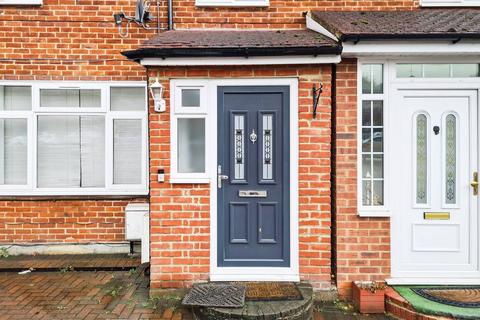 undefined, Courtenay Avenue, Harrow, HA3