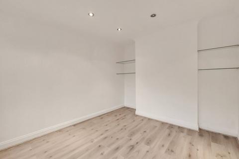 3 bedroom terraced house to rent, Courtenay Avenue, Harrow, HA3