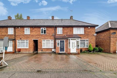 3 bedroom terraced house to rent, Courtenay Avenue, Harrow, HA3