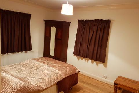 undefined, Allenby Road, Southall UB1