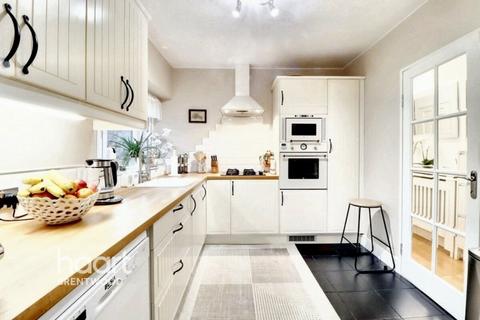 undefined, St Stephens Crescent, Brentwood