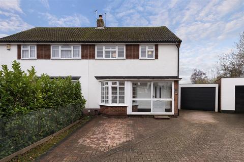 3 bedroom house for sale, Wealden Close, Hildenborough, Tonbridge