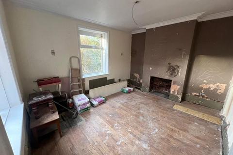 3 bedroom end of terrace house for sale, Roch Valley Way, Rochdale, Greater Manchester, OL11