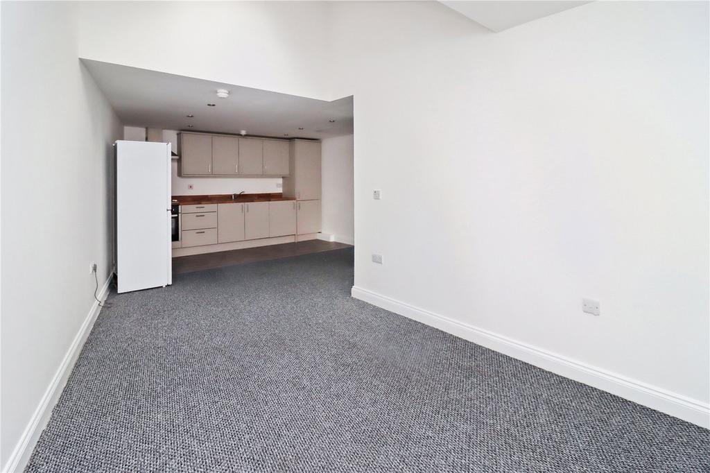 Lounge/Kitchen