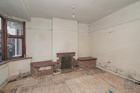 3 bedroom end of terrace house for sale, Blackpool, FY1