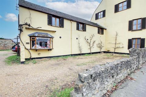 Property to rent - High Street, Somersham