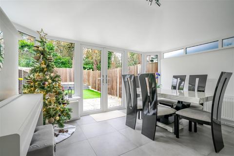undefined, Newark Road, Windlesham