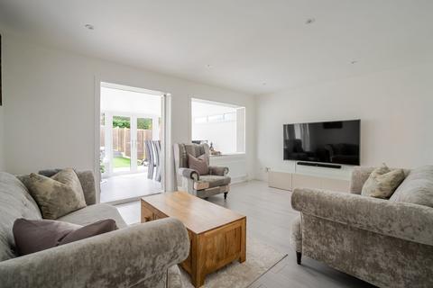 3 bedroom terraced house for sale, Newark Road, Windlesham, GU20
