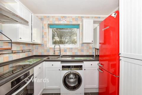 2 bedroom flat for sale, School Lane, Maidstone, Kent