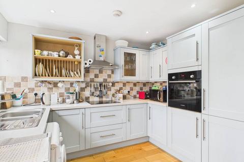 2 bedroom terraced house for sale, Windsor Road, Wraysbury, Berkshire, TW19