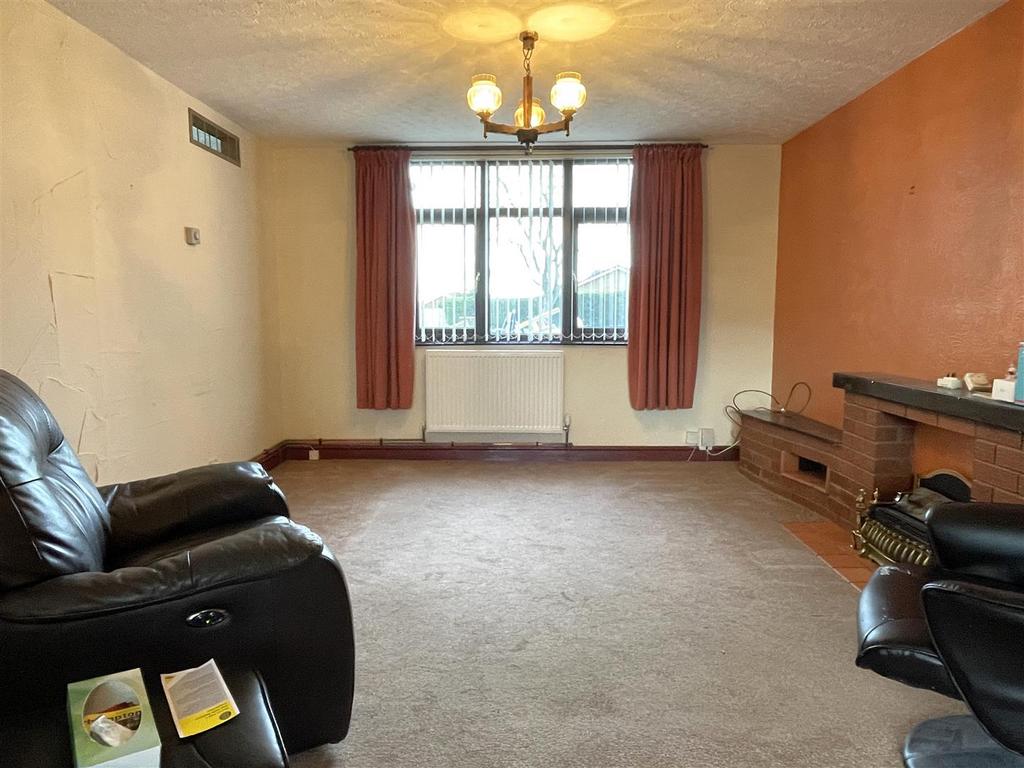 Living Area.JPG