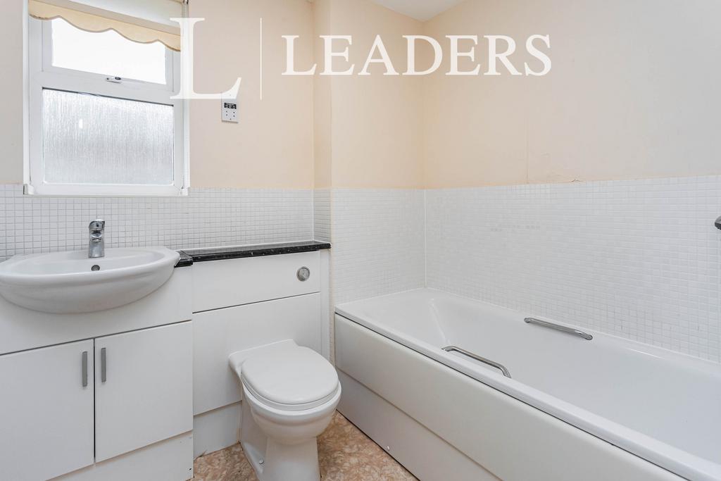 Main bathroom