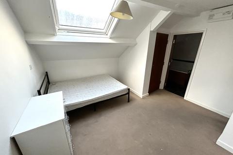 undefined, East Rd, Rhondda C. Taff CF43