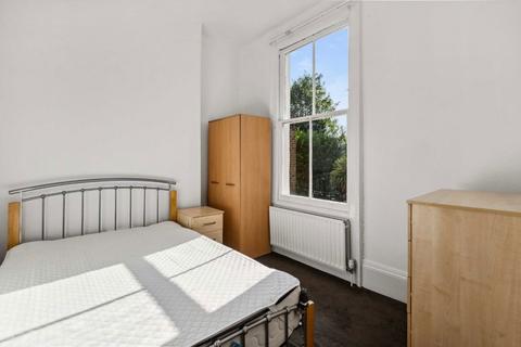 undefined, Askew Road, London W12