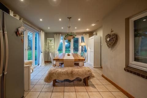 4 bedroom detached house for sale, Efflinch Lane, Barton under needwood, DE13