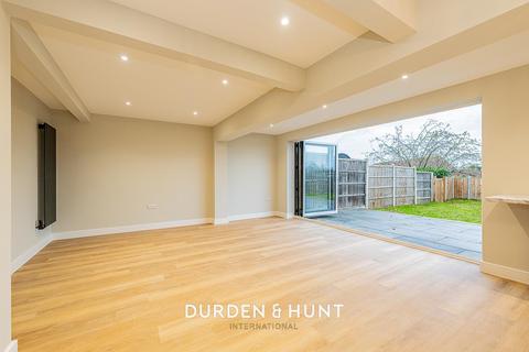 3 bedroom terraced house for sale, Woodland Way, Ongar, CM5