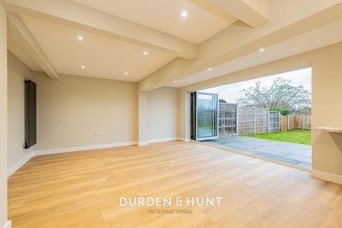 3 bedroom terraced house for sale, Woodland Way, Ongar, CM5