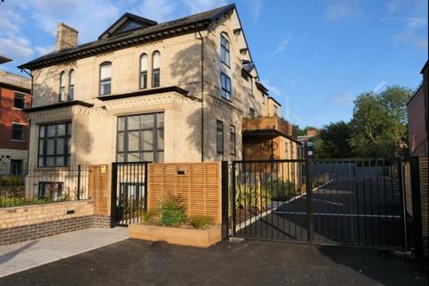 2 bedroom flat to rent, Wellfield House, Upper Chorlton Road, Manchester, M16