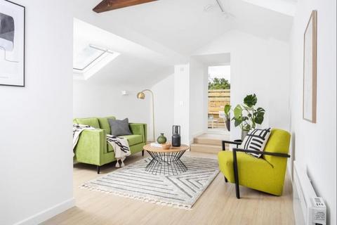 2 bedroom flat to rent, Wellfield House, Upper Chorlton Road, Manchester, M16