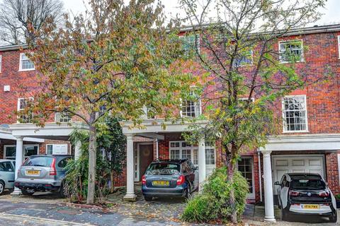 undefined, Pine Grove, Wimbledon