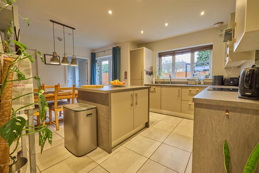 Hollywell fields 12.jpg