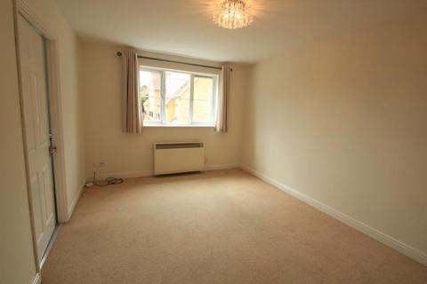 1 bedroom apartment to rent, Ashdown Close, Woking GU22