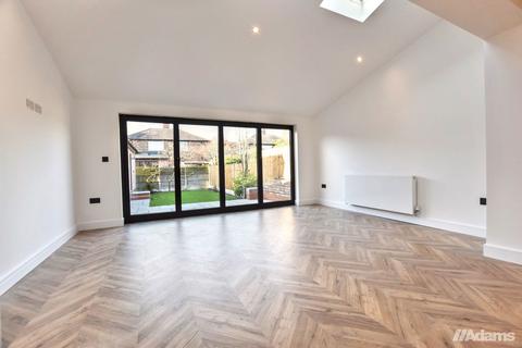 3 bedroom semi-detached house for sale, Windsor Drive, Grappenhall WA4