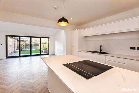 3 bedroom semi-detached house for sale, Windsor Drive, Grappenhall WA4