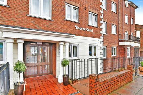undefined, Croydon Road, Caterham CR3