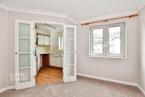 undefined, Croydon Road, Caterham CR3