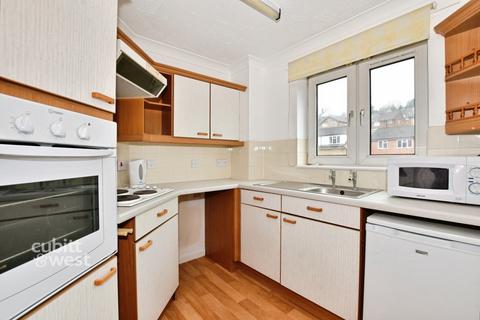 undefined, Croydon Road, Caterham CR3