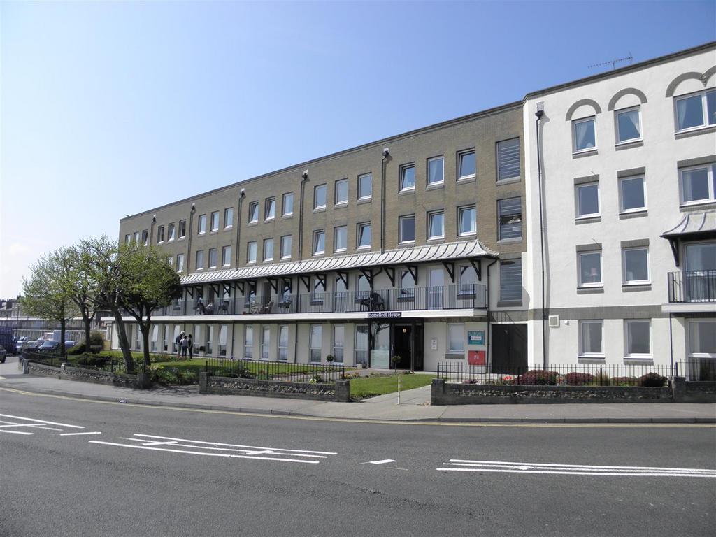 Flat 32, Homefleet House 010.jpg