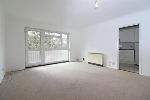 undefined, Avenue Road, St. Alban, Hertfordshire