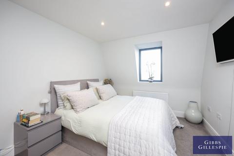 undefined, Belmont Road, Uxbridge, UB8