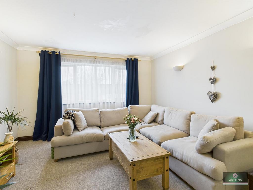 CAM02202 G0-PR0527-STILL008.jpg